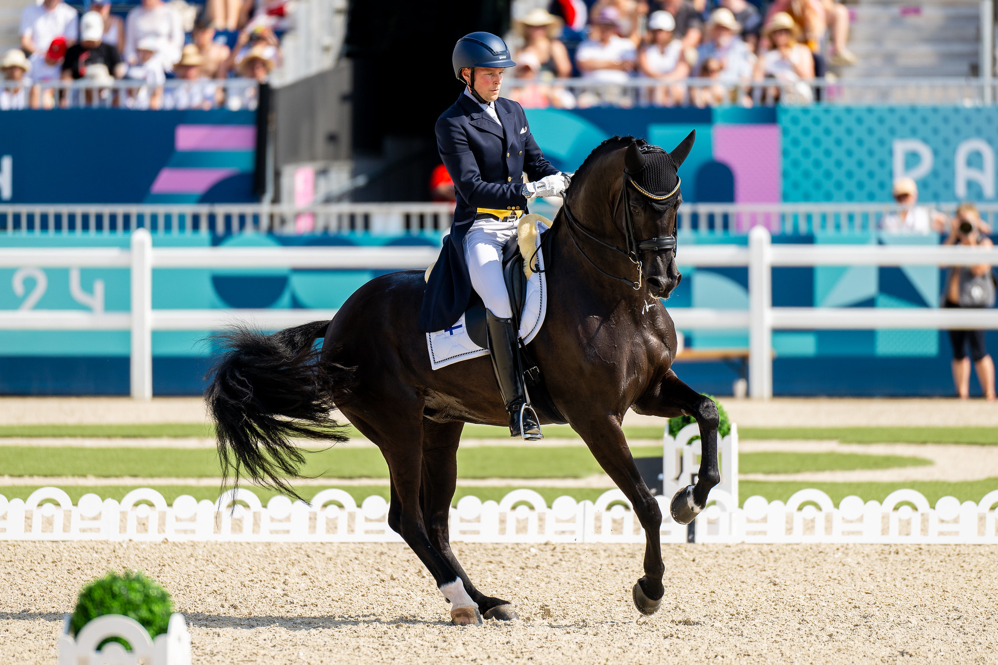 Soome väljaanne Hevosurheilu kirjutab, et Soome Ratsaspordi Liit tutvustas Helsingi Horse Show’l värsket uuringut, mis püüab vastata küsimusele, millest sõltub 